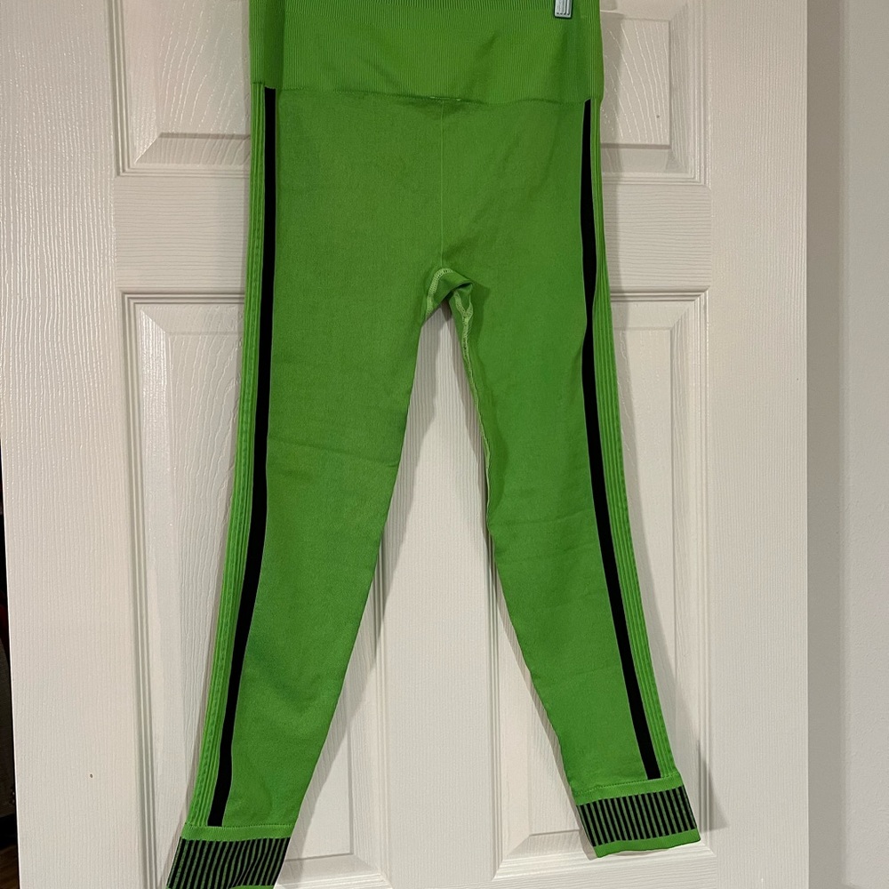 Fabletics Leggings - Picture 5 of 6